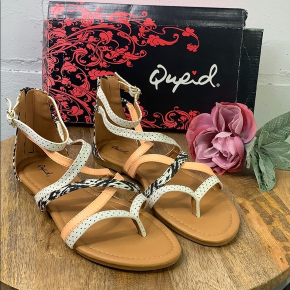 qupid sandals